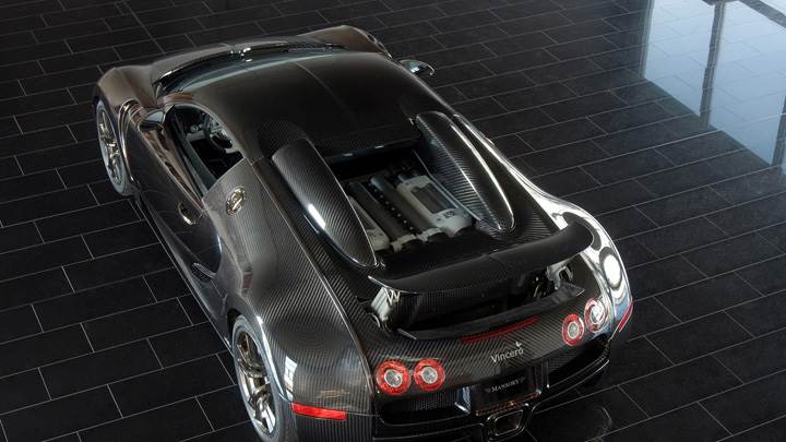 Top View Of Linea Vincero Bugatti Veyron 16.4 In Black